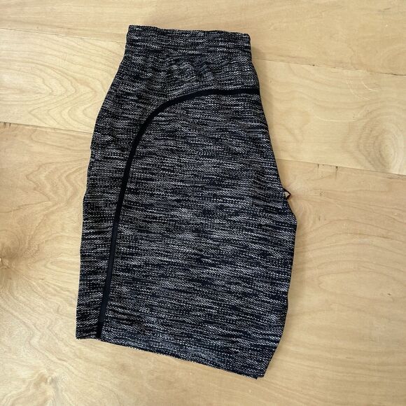 Lululemon Pace Breaker Shorts M Black Workout Summer Athleisure Sportswear - Picture 8 of 8